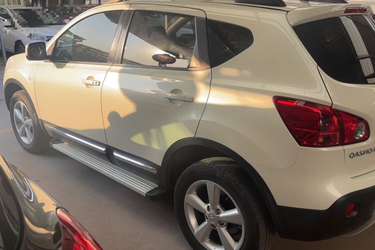 Used Nissan Qashqai 2013 2.0 XV X-Treme CVT 2WD Exterior 5