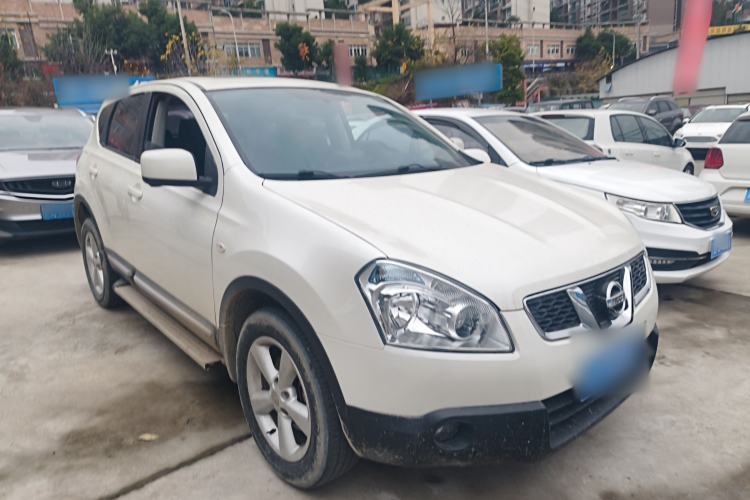 Used Nissan Qashqai 2013 2.0 XV X-Treme CVT 2WD Front Right 45 Deg