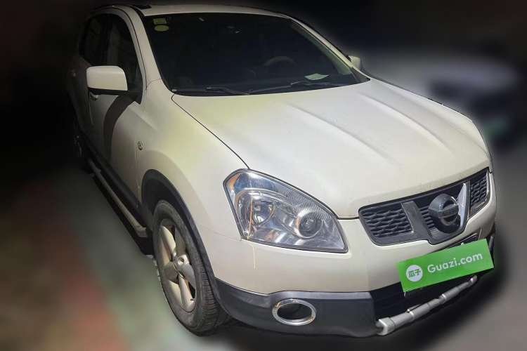 Used Nissan Qashqai 2013 2.0 XV X-Treme CVT 2WD Front Right 45 Deg