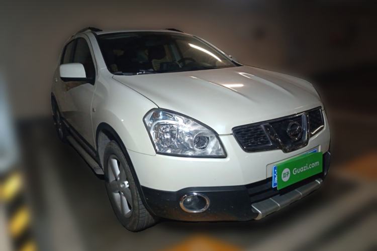 Used Nissan Qashqai 2013 2.0 XV X-Treme CVT 2WD Front Right 45 Deg