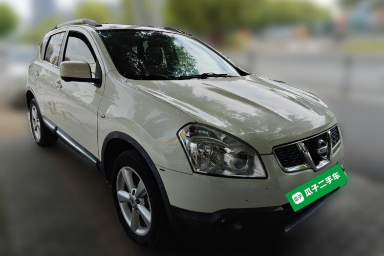 Used Nissan Qashqai 2013 2.0 XV X-Treme CVT 2WD Front Right 45 Deg