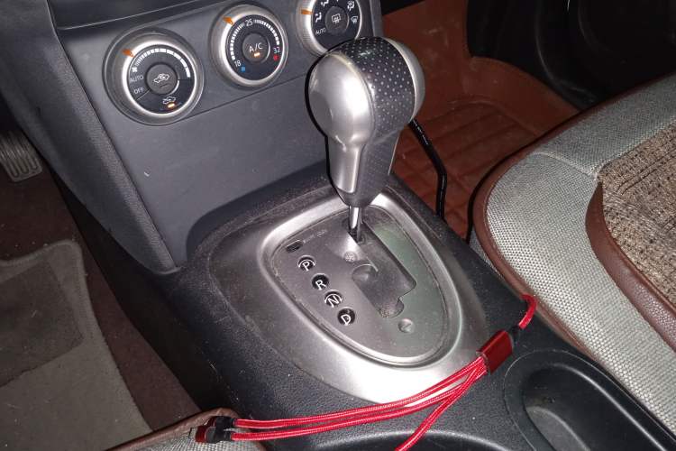 Used Nissan Qashqai 2013 2.0 XV X-Treme CVT 2WD Gear Lever