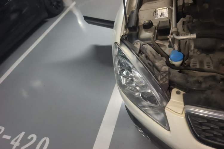 Used Nissan Qashqai 2013 2.0 XV X-Treme CVT 2WD Right Front Headlight