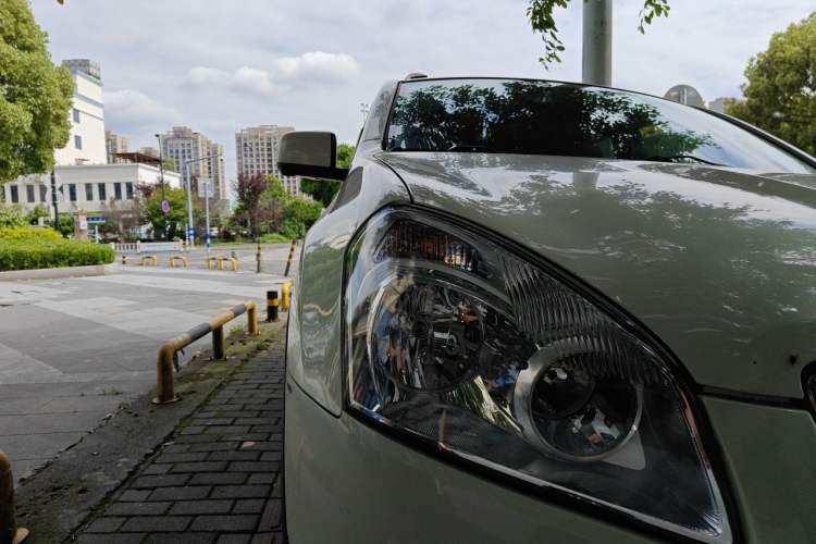 Used Nissan Qashqai 2013 2.0 XV X-Treme CVT 2WD Right Front Headlight