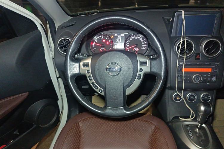 Used Nissan Qashqai 2013 2.0 XV X-Treme CVT 2WD Steering Wheel