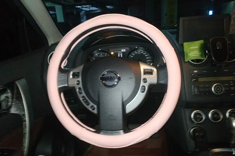 Used Nissan Qashqai 2013 2.0 XV X-Treme CVT 2WD Steering Wheel