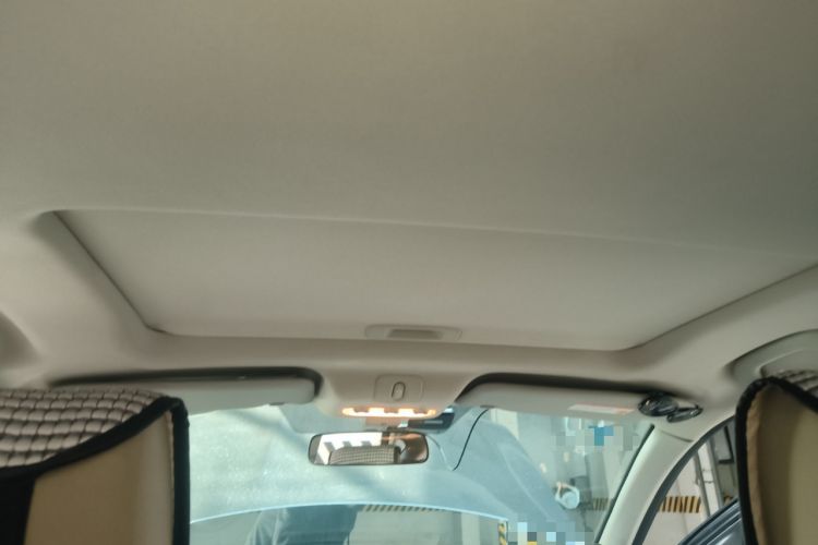 Used Nissan Qashqai 2015 2.0 XL Coolfire CVT 2WD Headliner