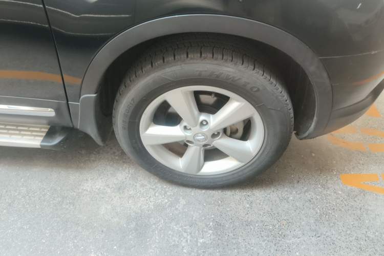 Used Nissan Qashqai 2015 2.0 XL Coolfire CVT 2WD Right Front Wheel Hub