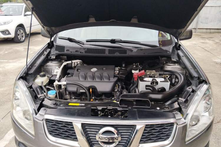 Used Nissan Qashqai 2015 2.0 XL Coolfire CVT 2WD Engine Bay