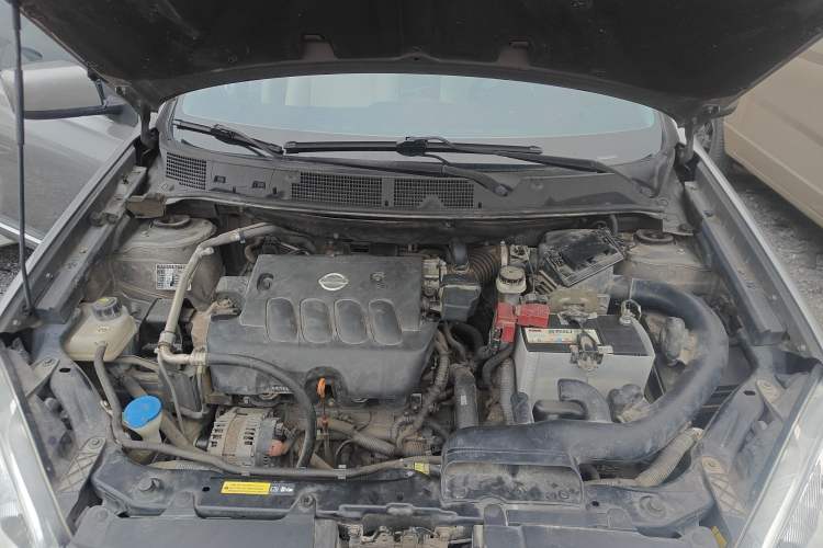Used Nissan Qashqai 2015 2.0 XL Coolfire CVT 2WD Engine Bay