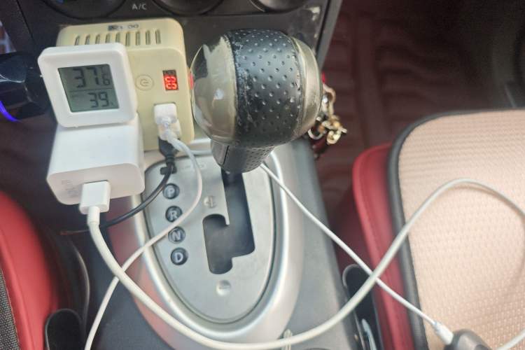 Used Nissan Qashqai 2015 2.0 XL Coolfire CVT 2WD Gear Lever