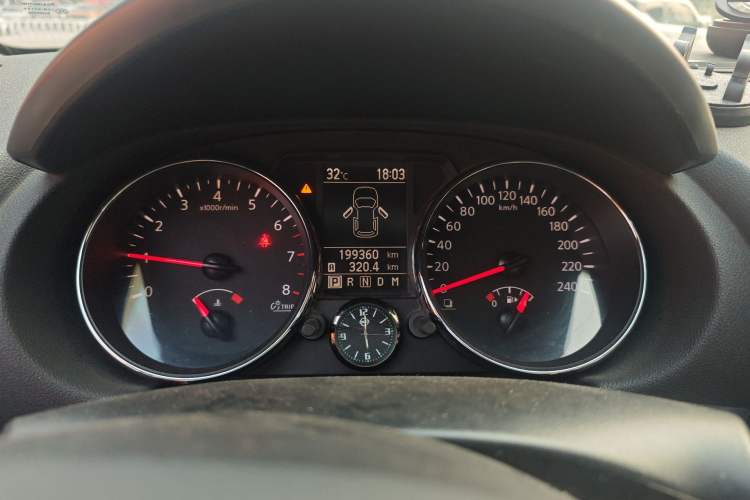 Used Nissan Qashqai 2015 2.0 XL Coolfire CVT 2WD Instrument Cluster