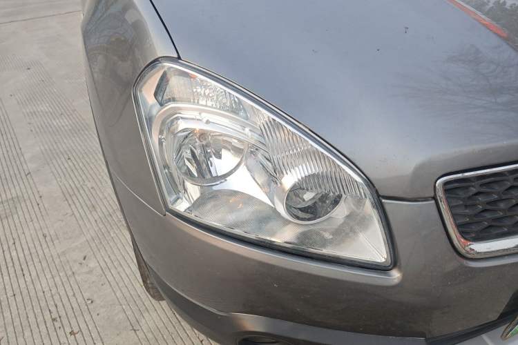 Used Nissan Qashqai 2015 2.0 XL Coolfire CVT 2WD Right Front Headlight