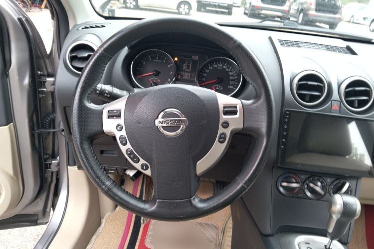 Used Nissan Qashqai 2015 2.0 XL Coolfire CVT 2WD Steering Wheel