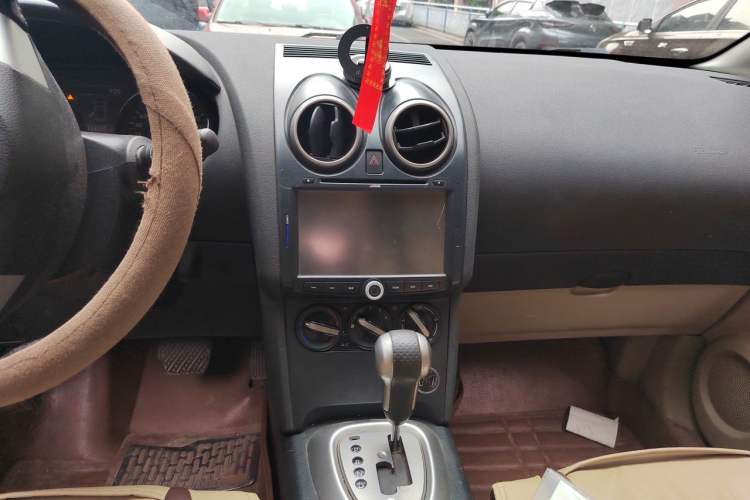 Used Nissan Qashqai 2015 2.0 XL Coolfire CVT 2WD Audio And AC Panel