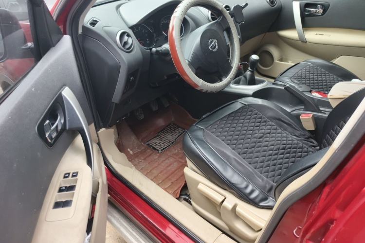 Used Nissan Qashqai 2015 2.0 XL Cool Fire MT 2WD Driver Seat