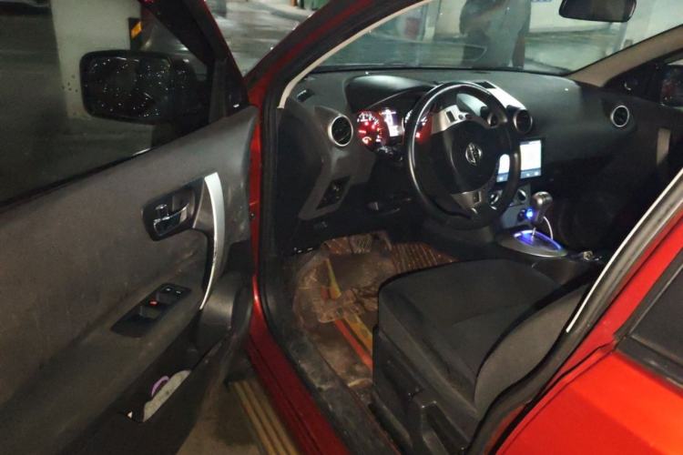 Used Nissan Qashqai 2015 2.0 XL Coolfire CVT 2WD Driver Seat