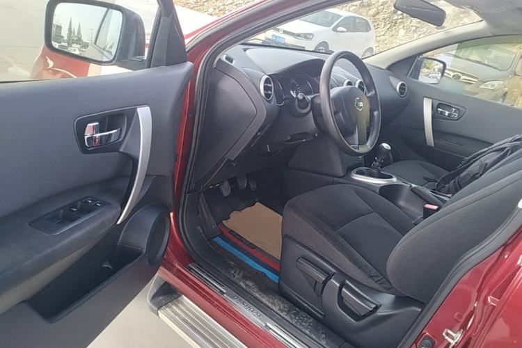 Used Nissan Qashqai 2015 2.0 XL Cool Fire MT 2WD Driver Seat