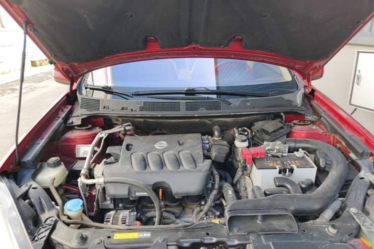 Used Nissan Qashqai 2015 2.0 XL Coolfire CVT 2WD Engine Bay