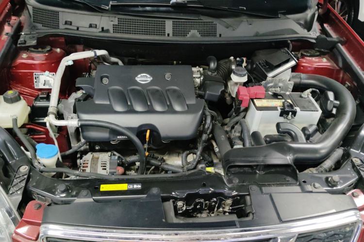 Used Nissan Qashqai 2015 2.0 XL Coolfire CVT 2WD Engine Bay