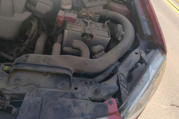 Used Nissan Qashqai 2015 2.0 XL Coolfire CVT 2WD Engine Bay Left