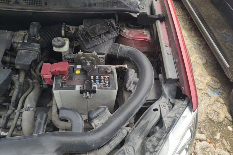 Used Nissan Qashqai 2015 2.0 XL Cool Fire MT 2WD Engine Bay Left