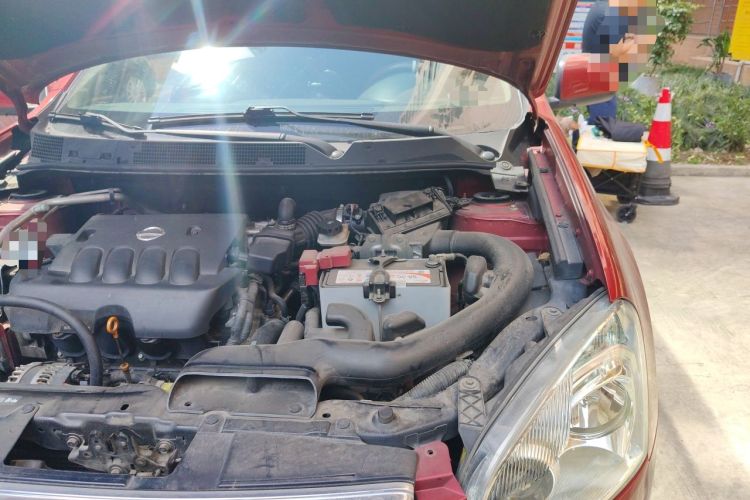 Used Nissan Qashqai 2015 2.0 XL Coolfire CVT 2WD Engine Bay Left