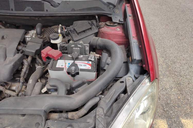 Used Nissan Qashqai 2015 2.0 XL Coolfire CVT 2WD Engine Bay Left