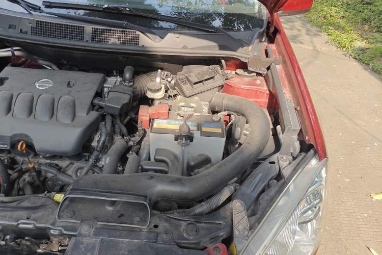 Used Nissan Qashqai 2015 2.0 XL Coolfire CVT 2WD Engine Bay Left