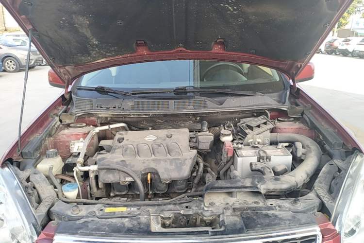 Used Nissan Qashqai 2015 2.0 XL Cool Fire MT 2WD Engine Bay