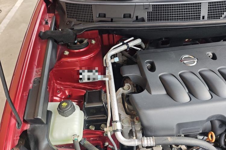 Used Nissan Qashqai 2015 2.0 XL Coolfire CVT 2WD Engine Bay Right