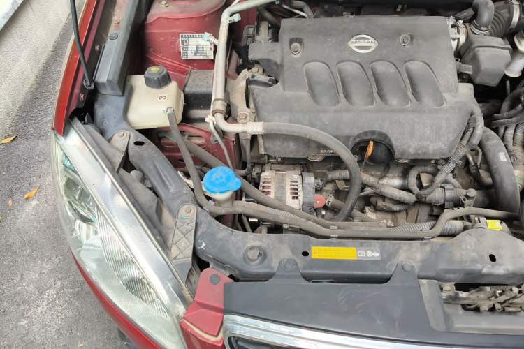 Used Nissan Qashqai 2015 2.0 XL Coolfire CVT 2WD Engine Bay Right