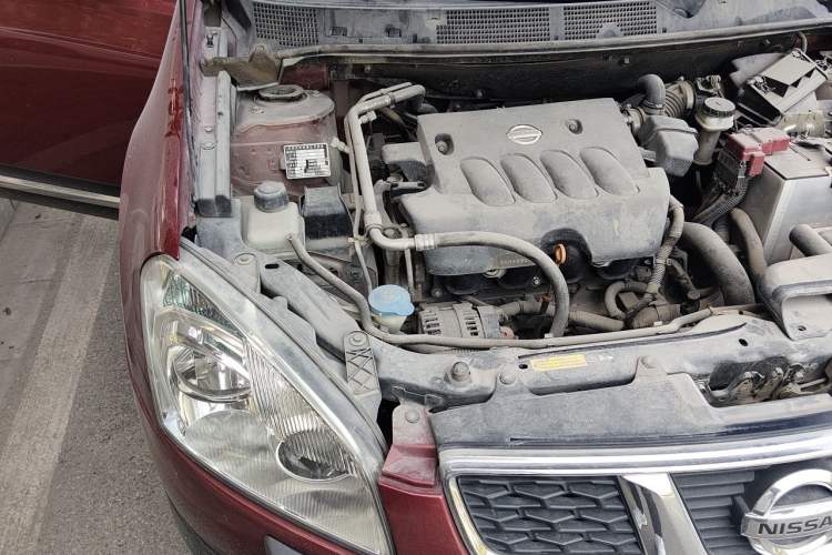 Used Nissan Qashqai 2015 2.0 XL Coolfire CVT 2WD Engine Bay Right