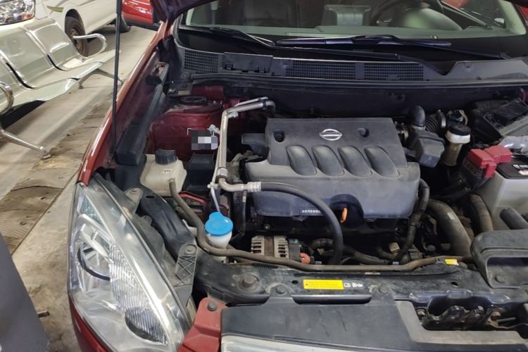 Used Nissan Qashqai 2015 2.0 XL Coolfire CVT 2WD Engine Bay Right