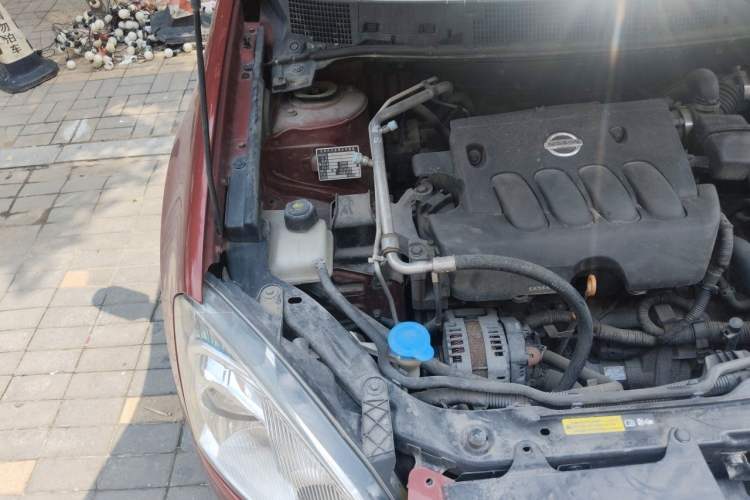 Used Nissan Qashqai 2015 2.0 XL Coolfire CVT 2WD Engine Bay Right