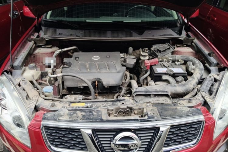 Used Nissan Qashqai 2015 2.0 XL Coolfire CVT 2WD Engine Bay
