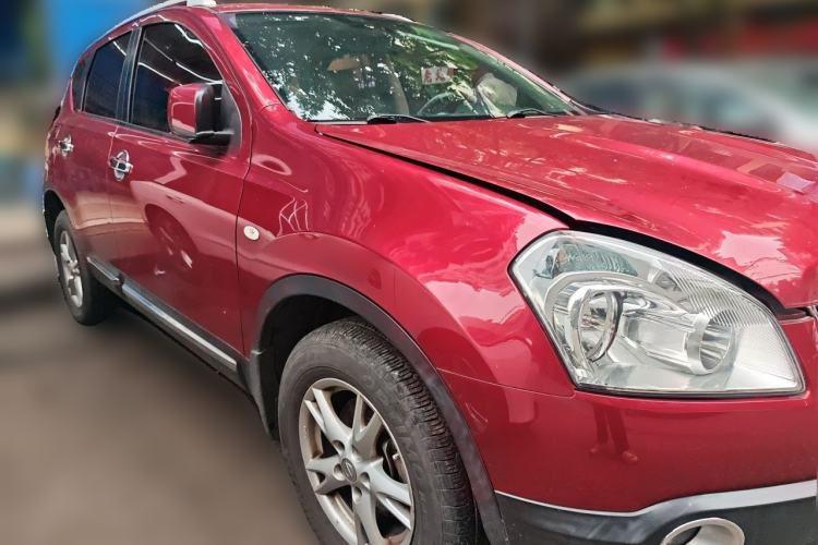 Used Nissan Qashqai 2015 2.0 XL Cool Fire MT 2WD Front Right 45 Deg