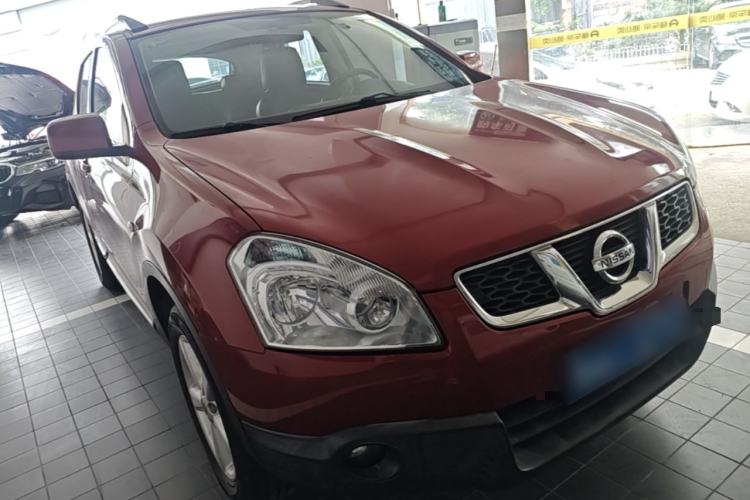 Used Nissan Qashqai 2015 2.0 XL Coolfire CVT 2WD Front Right 45 Deg