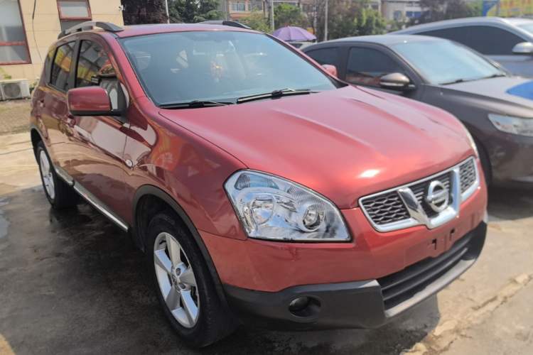 Used Nissan Qashqai 2015 2.0 XL Coolfire CVT 2WD Front Right 45 Deg