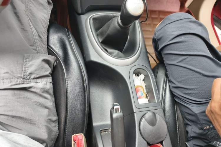 Used Nissan Qashqai 2015 2.0 XL Cool Fire MT 2WD Gear Lever