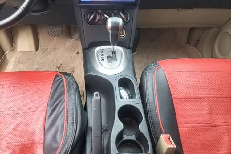 Used Nissan Qashqai 2015 2.0 XL Coolfire CVT 2WD Gear Lever