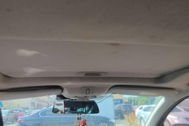 Used Nissan Qashqai 2015 2.0 XL Coolfire CVT 2WD Headliner