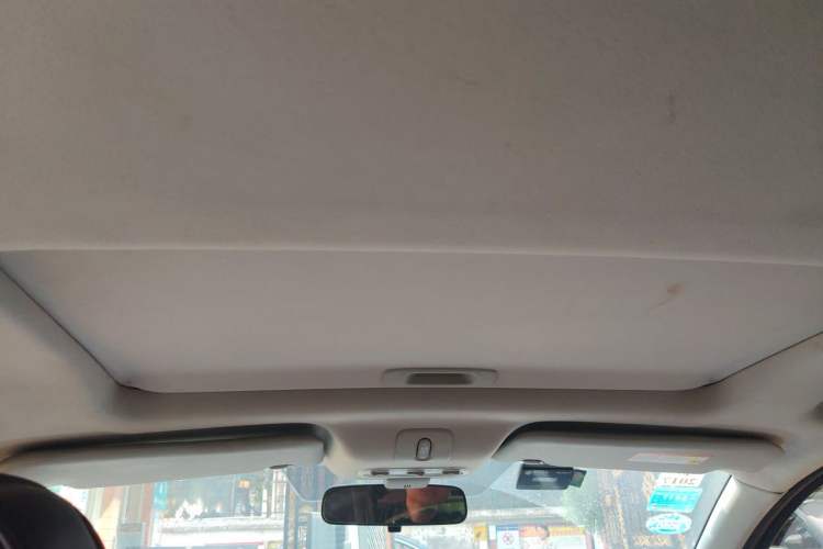 Used Nissan Qashqai 2015 2.0 XL Coolfire CVT 2WD Headliner