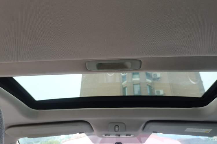 Used Nissan Qashqai 2015 2.0 XL Cool Fire MT 2WD Headliner