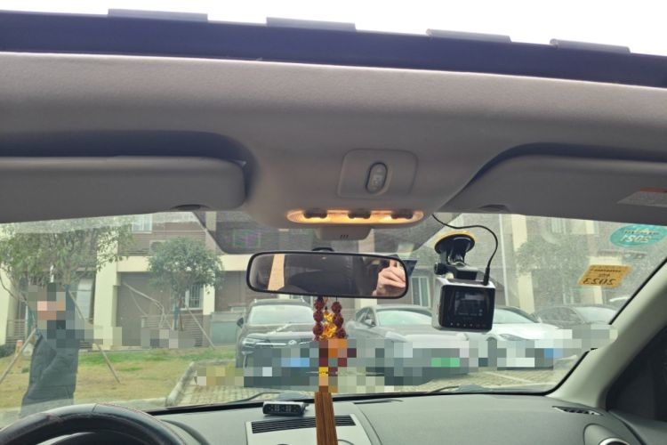 Used Nissan Qashqai 2015 2.0 XL Coolfire CVT 2WD Headliner
