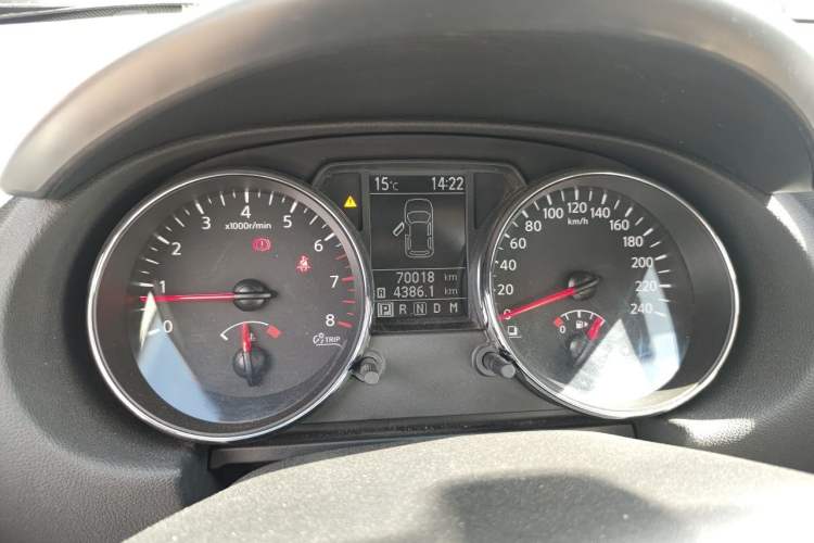 Used Nissan Qashqai 2015 2.0 XL Coolfire CVT 2WD Instrument Cluster