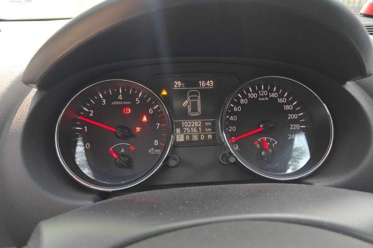 Used Nissan Qashqai 2015 2.0 XL Coolfire CVT 2WD Instrument Cluster