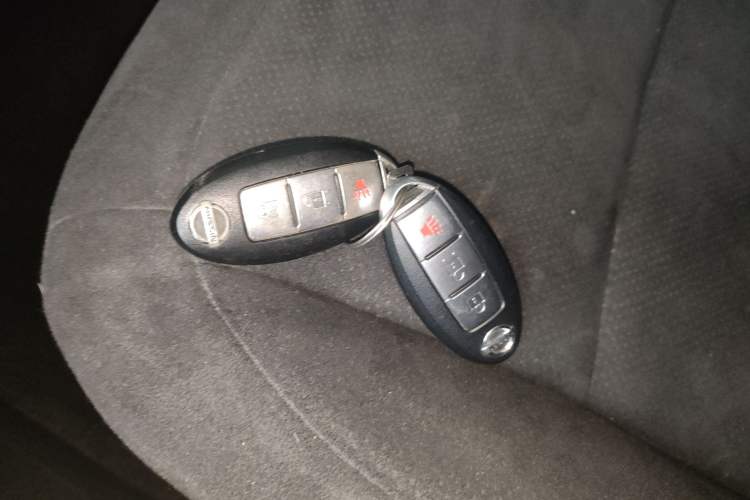 Used Nissan Qashqai 2015 2.0 XL Coolfire CVT 2WD Interior 1