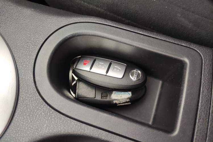 Used Nissan Qashqai 2015 2.0 XL Coolfire CVT 2WD Interior 1