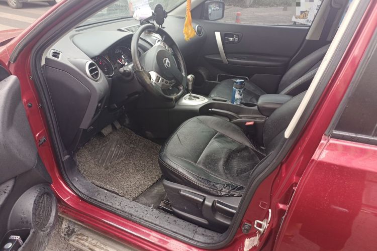 Used Nissan Qashqai 2015 2.0 XL Coolfire CVT 2WD Interior 3